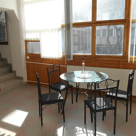 Akos Apartman * Eger