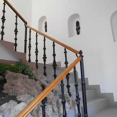 Akos Apartman Apartment *